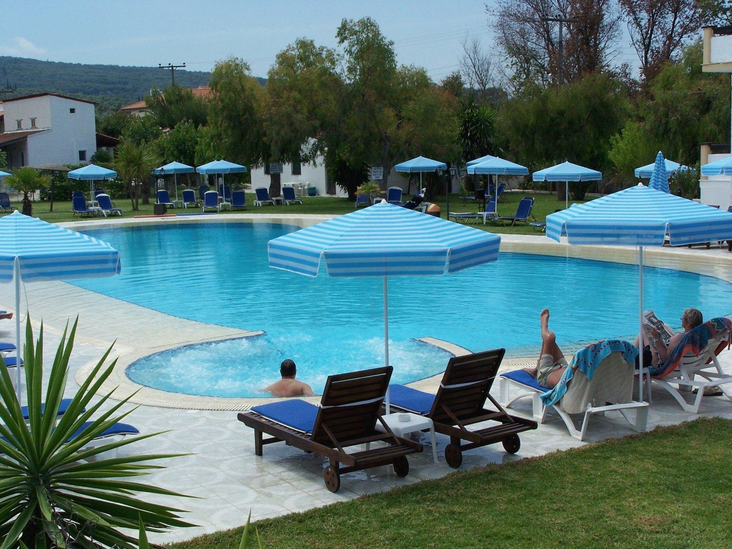 Aparthotel Ninos On The Roda (Corfu)